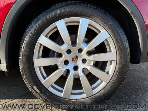 Used 2016 Porsche Cayenne base image 8