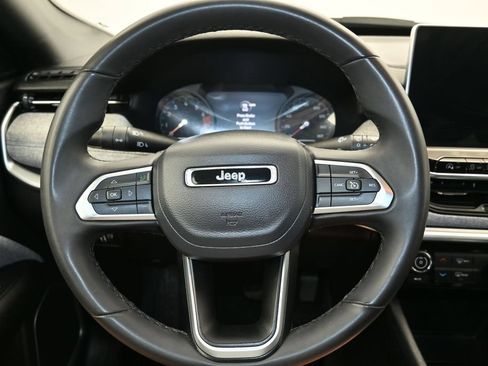 Used 2024 Jeep Compass Latitude AWD/4WD image 13