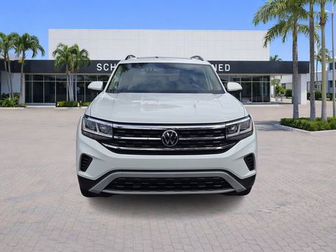 Used 2023 Volkswagen Atlas SE w/ Panoramic Sunroof Package FWD image 2