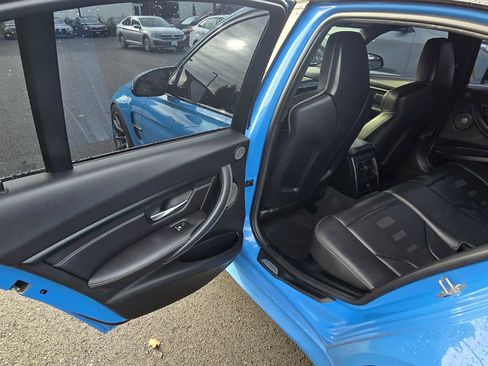 Used 2018 BMW M3 image 17