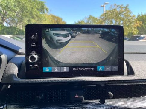 Used 2024 Honda CR-V EX-L image 8