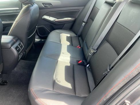 Used 2026 Nissan Altima 2.5 SR FWD image 9