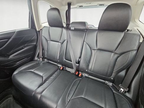 Used 2023 Subaru Forester Touring image 13