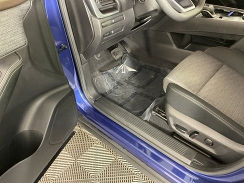 Used 2023 Nissan Rogue SV image 15