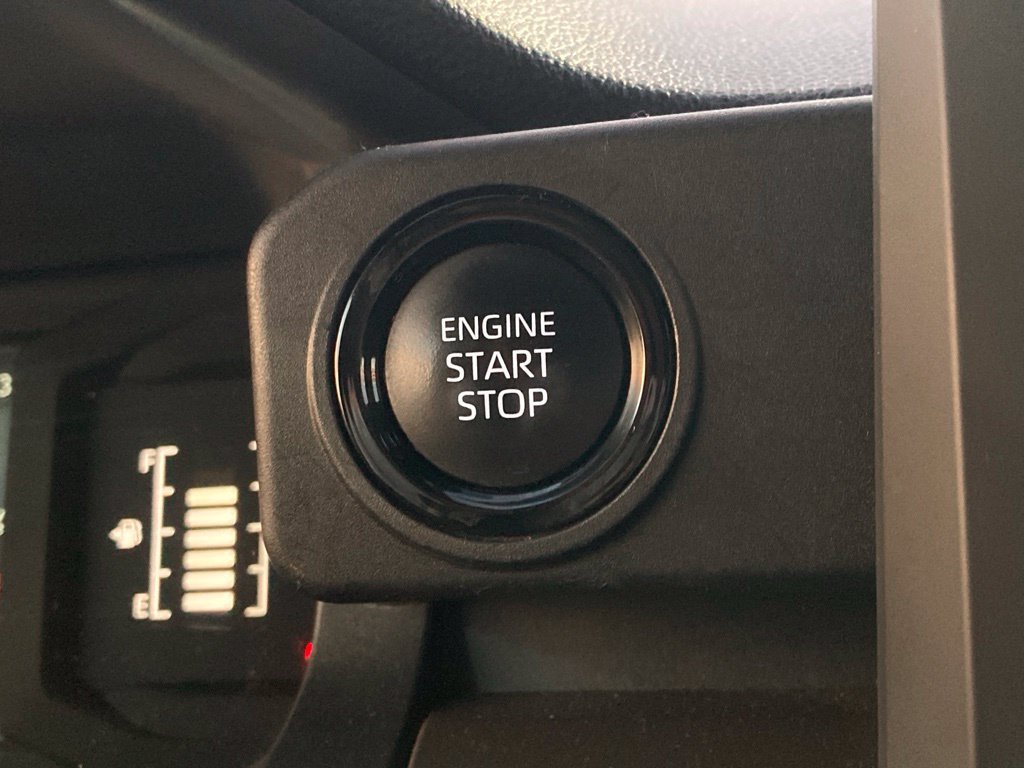 Used 2024 Toyota Tacoma SR5 AWD/4WD image 18