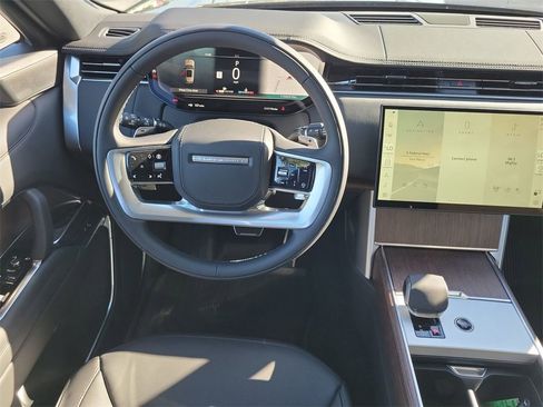 New 2026 Land Rover Range Rover SE image 19