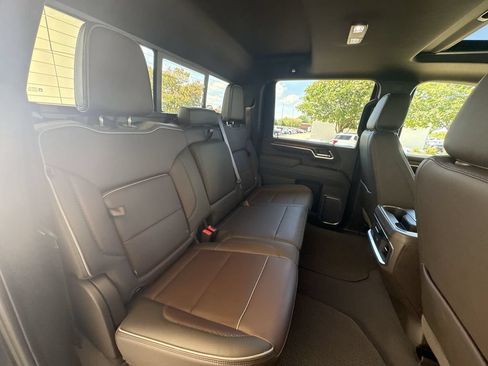 Certified 2025 GMC Sierra 2500 Denali w/ Denali Reserve Package AWD/4WD image 28