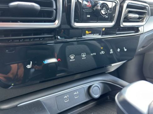 New 2026 Nissan Sentra SV w/ SV Convenience Package FWD image 32