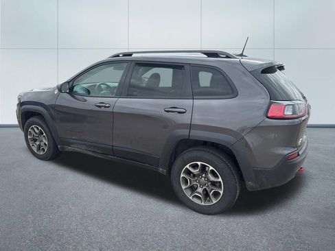 Used 2020 Jeep Cherokee Trailhawk AWD/4WD image 2