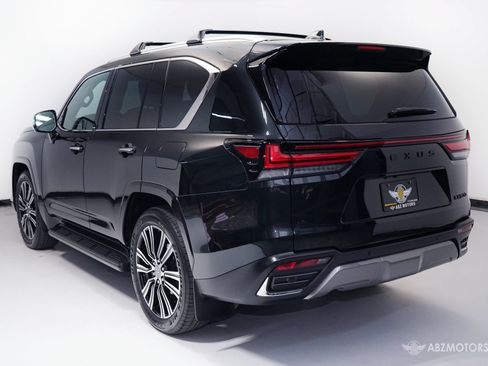 Used 2026 Lexus LX 600 4WD w/ Luxury Package image 6