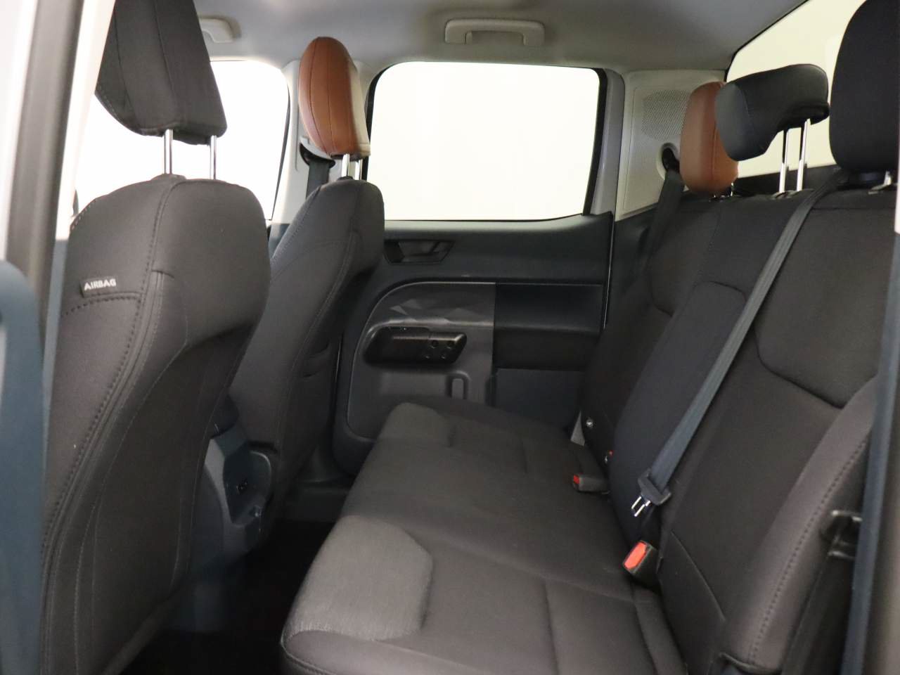 Used 2025 Ford Maverick XL FWD image 16
