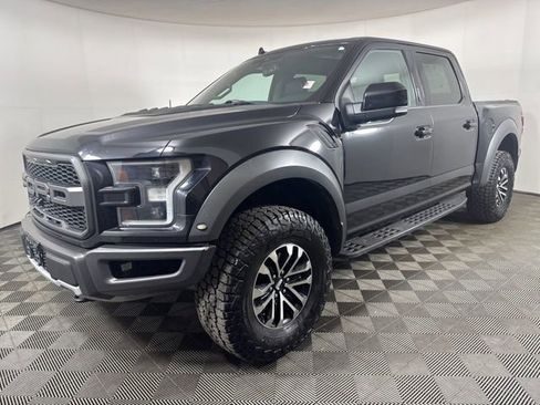 Used 2019 Ford F150 Raptor w/ Equipment Group 802A Luxury AWD/4WD image 8