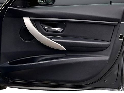 Used 2014 BMW 320i xDrive Sedan image 27