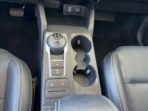 Used 2022 Ford Escape SEL image 21