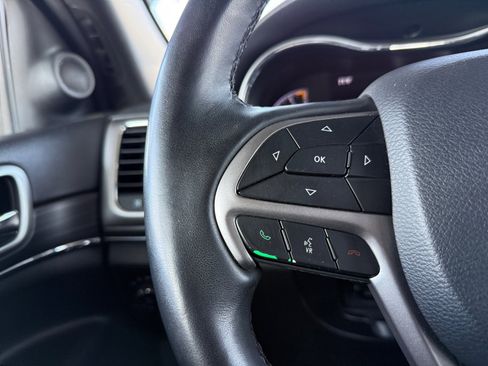 Used 2019 Jeep Grand Cherokee Limited RWD image 18