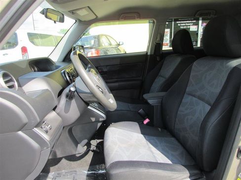 Used 2012 Scion xB image 18