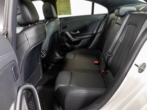 Used 2021 Mercedes-Benz CLA 250 4MATIC image 35