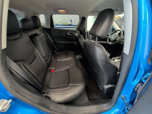 Certified 2018 Jeep Compass Latitude w/ Popular Equipment Group image 16