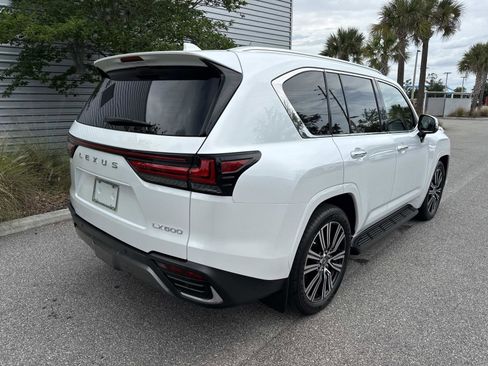 Used 2026 Lexus LX 600 4WD w/ Accessory Package (2T) image 6