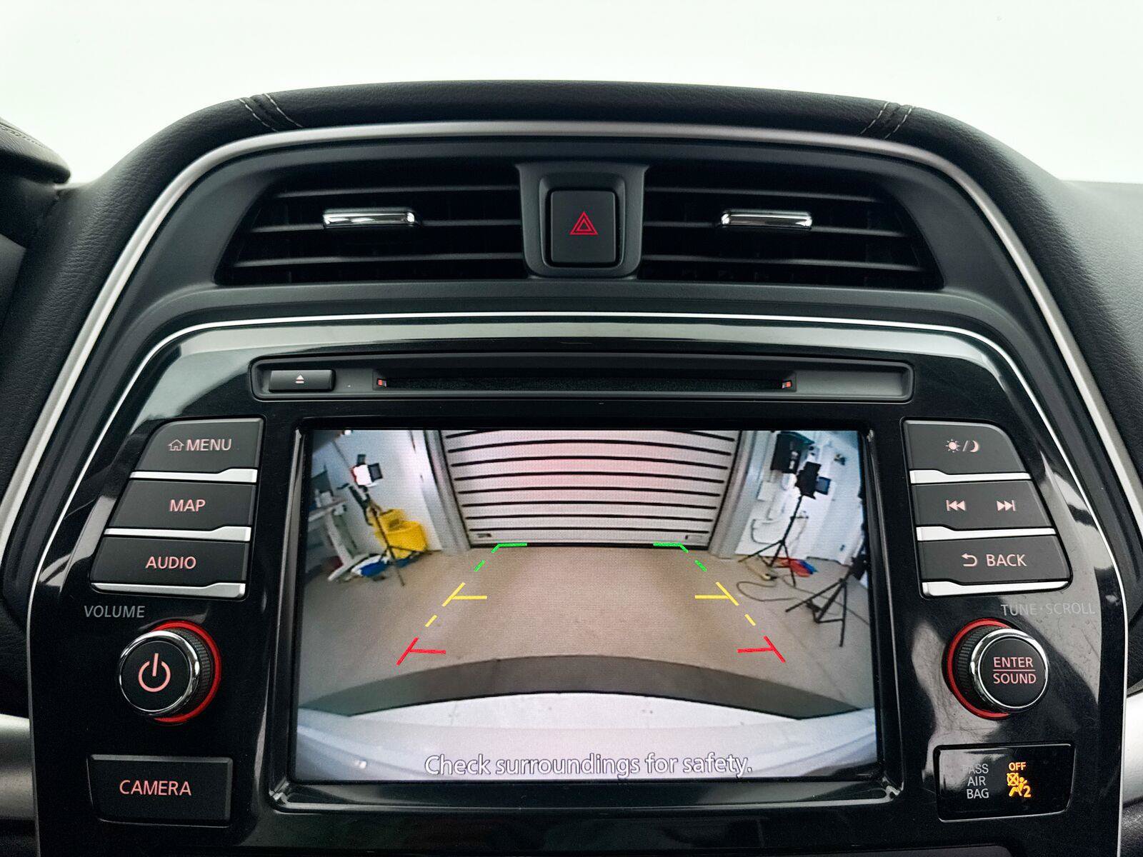 Used 2022 Nissan Maxima SV FWD image 10
