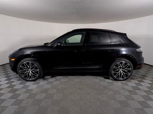 New 2026 Porsche Macan image 2