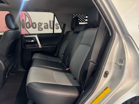 Used 2023 Toyota 4Runner SR5 Premium w/ Moonroof Package RWD image 19