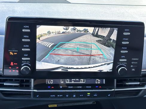 Used 2024 Toyota Sienna XSE AWD/4WD image 21