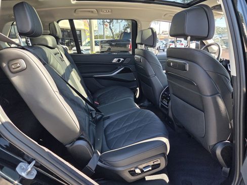 New 2026 BMW X7 xDrive40i image 16