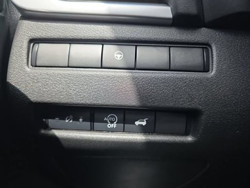New 2026 Nissan Rogue Platinum AWD/4WD image 10