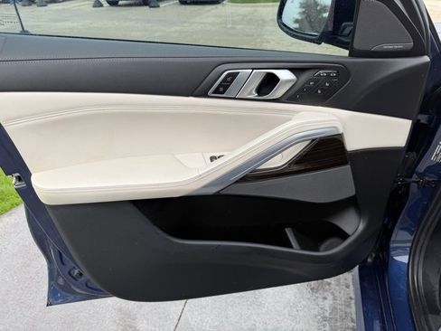 Used 2023 BMW X6 xDrive40i w/ M Sport Package image 8