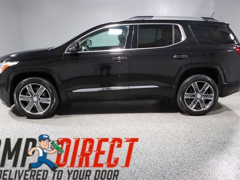 Used 2019 GMC Acadia Denali w/ Technology Package AWD/4WD image 10
