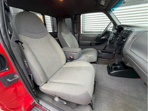 Used 2001 Ford Ranger XLT image 4