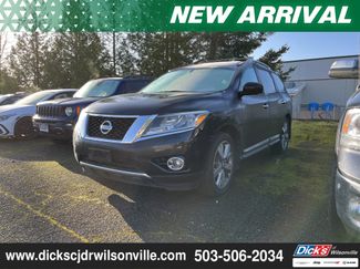 Used 2013 Nissan Pathfinder Platinum w/ Platinum Premium Pkg video 2