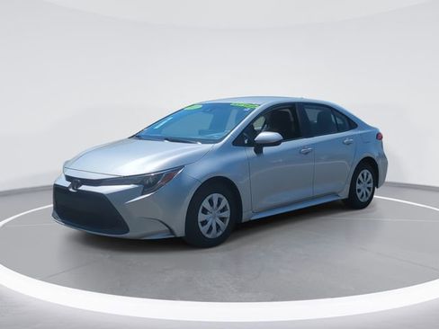 Used 2022 Toyota Corolla L FWD image 1