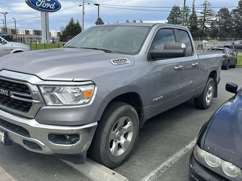 Used 2022 RAM 1500 Big Horn AWD/4WD image 1