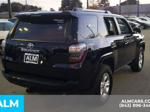 Used 2024 Toyota 4Runner SR5 image 6