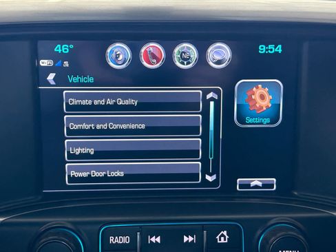 Used 2018 Chevrolet Silverado 1500 LT w/ All Star Edition image 43