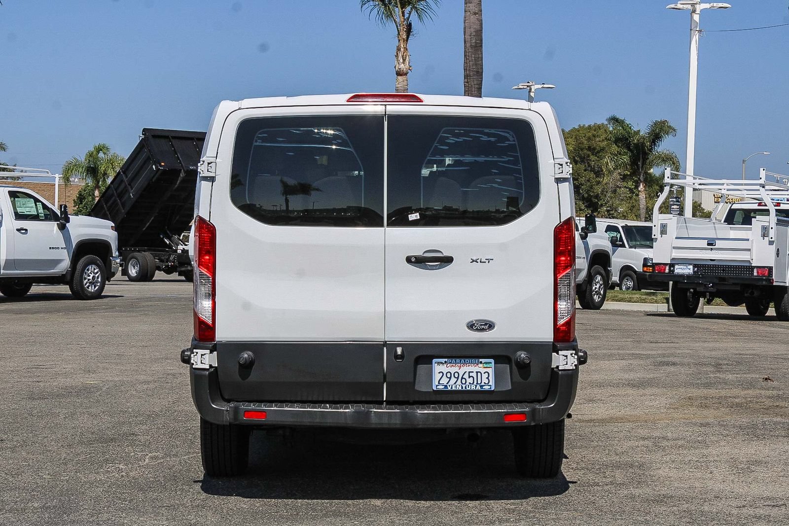 Used 2018 Ford Transit 350 XLT RWD image 5