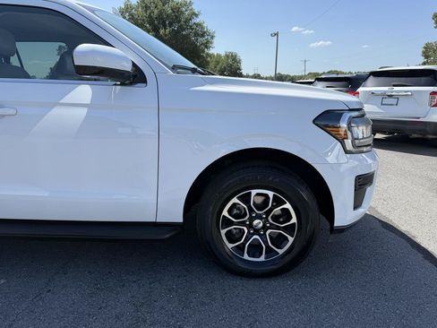 Used 2024 Ford Expedition Max XLT AWD/4WD image 46