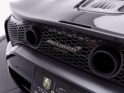 Used 2026 McLaren Artura RWD image 40