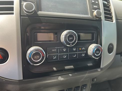 Used 2018 Nissan Frontier PRO-4X w/ Pro-4x Luxury Package AWD/4WD image 26