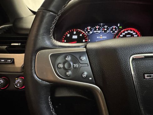 Used 2015 GMC Yukon Denali w/ Premium Package AWD/4WD image 24