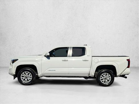 Certified 2025 Toyota Tacoma SR5 image 8