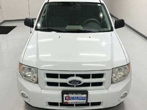Used 2009 Ford Escape Limited AWD/4WD image 6