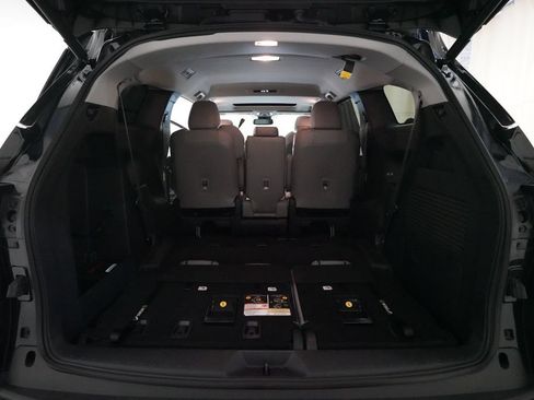 Used 2025 Toyota Sienna XLE FWD image 10