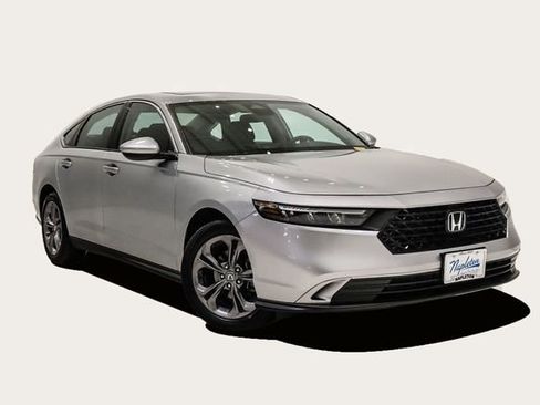 Used 2024 Honda Accord EX image 2