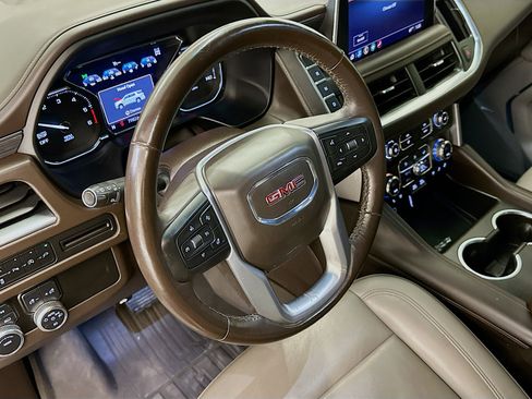 Used 2021 GMC Yukon SLT w/ SLT Premium Package AWD/4WD image 18