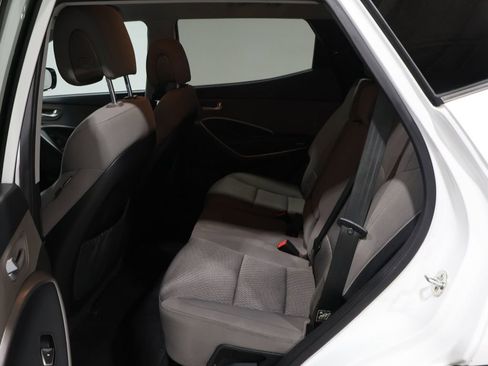 Used 2015 Hyundai Santa Fe Sport image 17