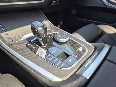 Used 2021 BMW X7 xDrive40i w/ Premium Package AWD/4WD image 12