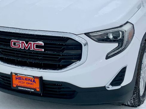 Used 2020 GMC Terrain SLE w/ Driver Convenience Package image 12